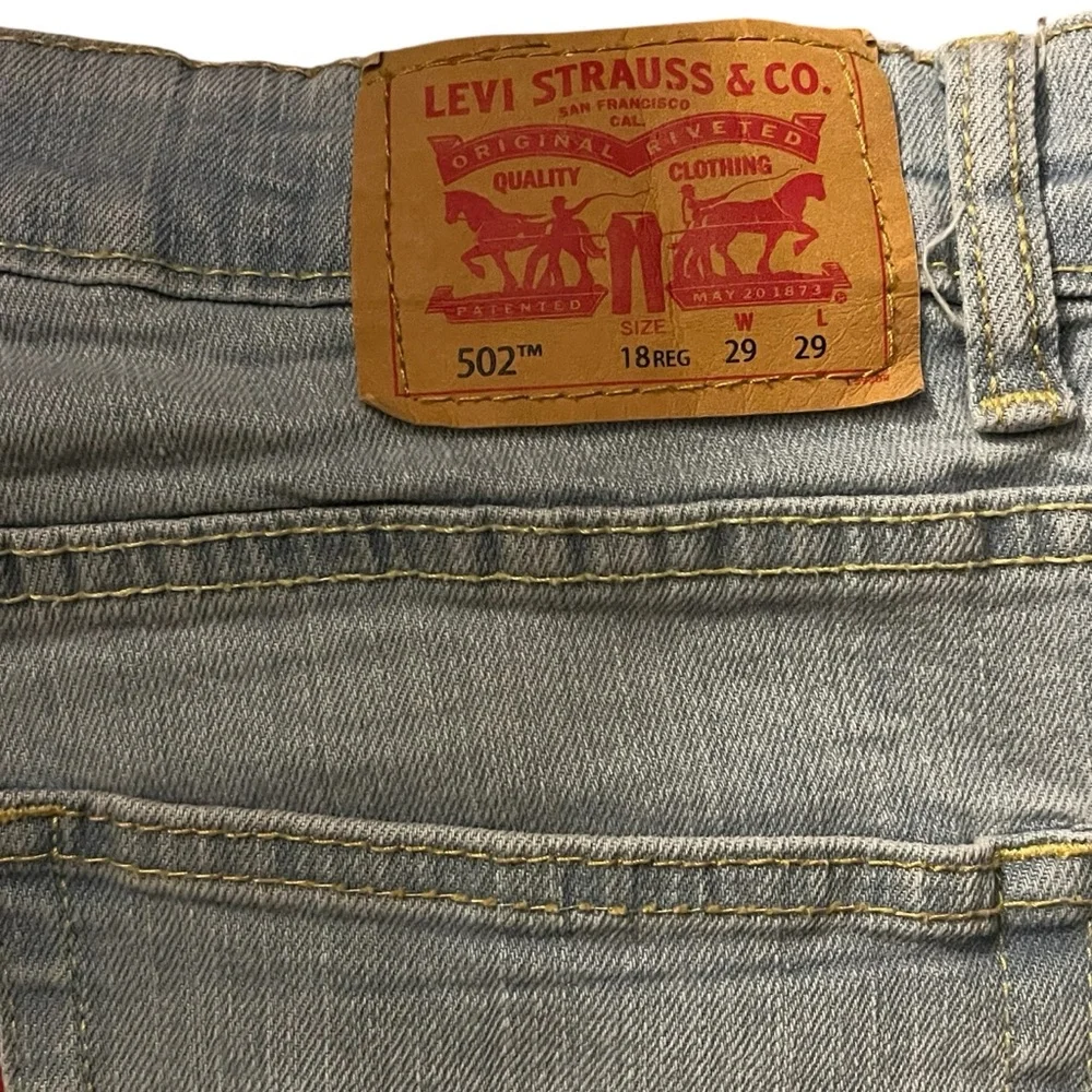 Levi’s 502™ Regular Taper Jeans